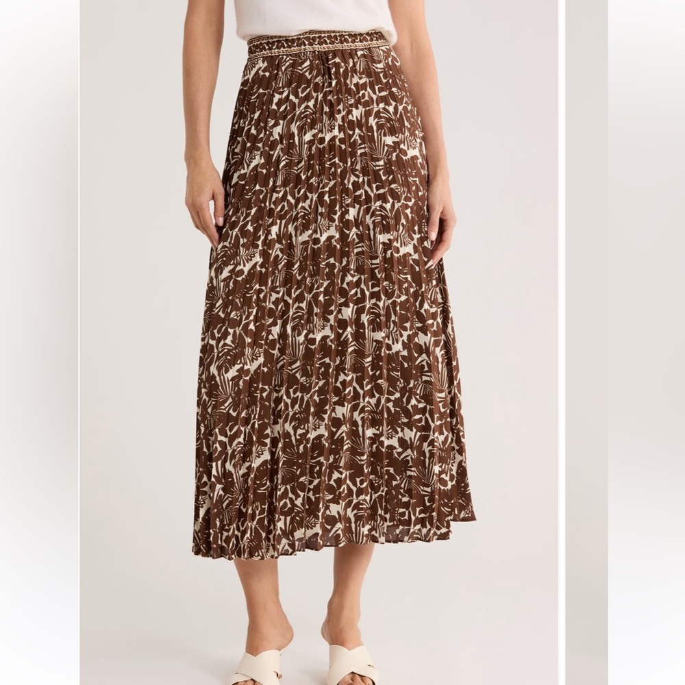 Max Studio Pleated Maxi Skirt